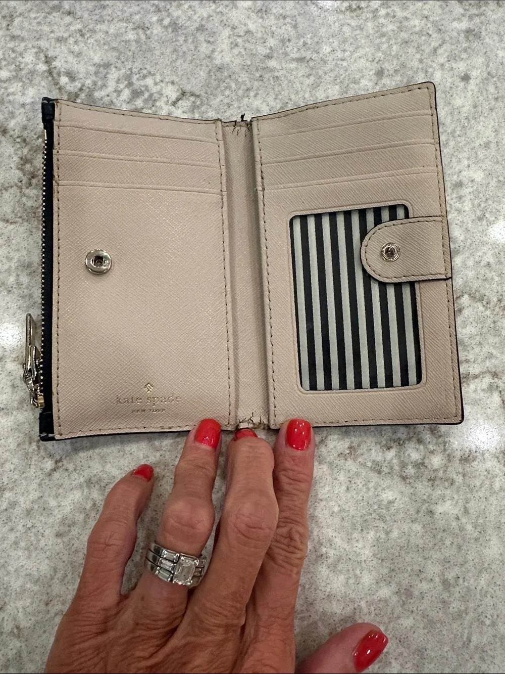 kate spade Black and Beige Bifold Zip Card Wallet